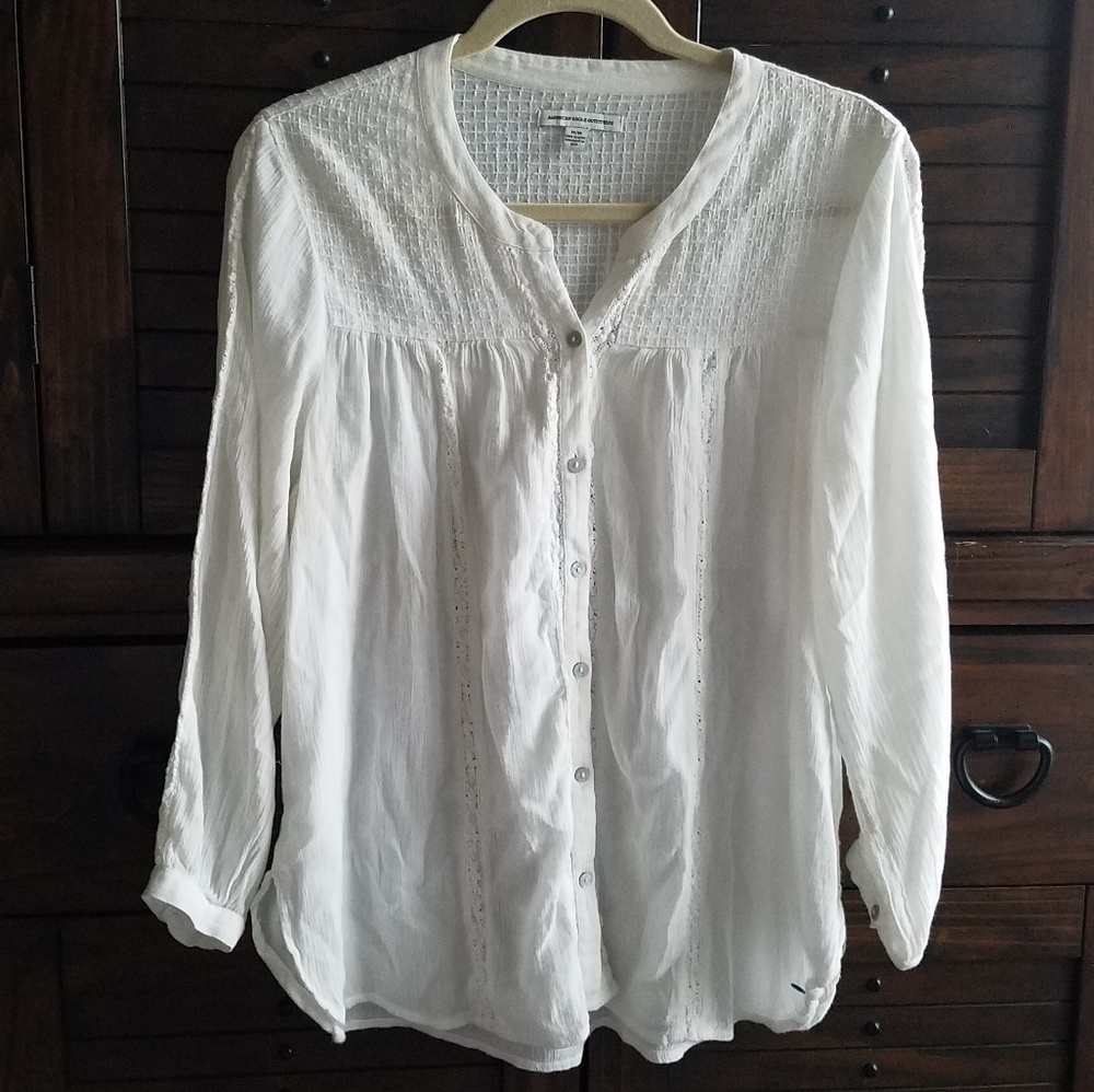 Women's white long-sleeve Blouse
